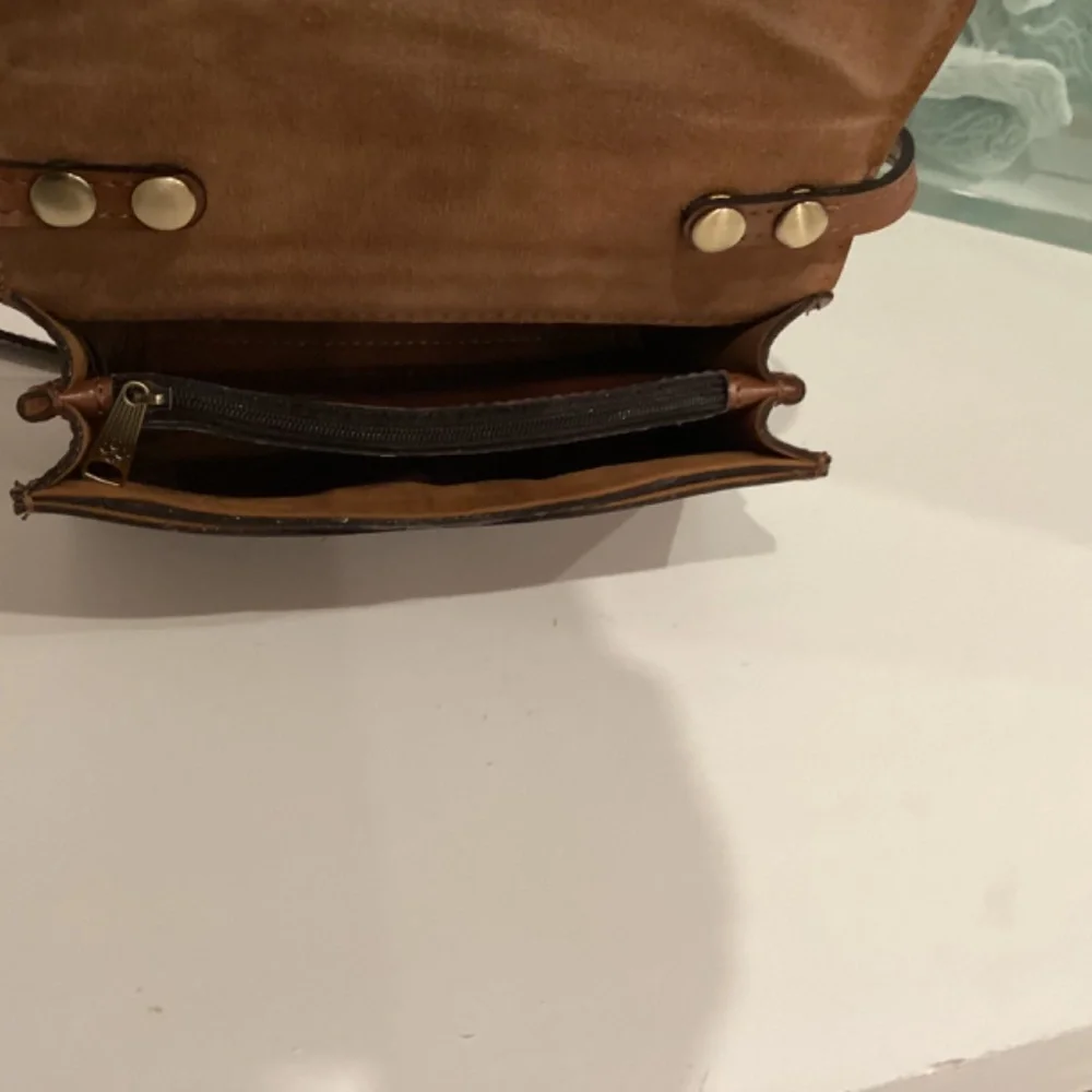 REDUCED NWT PATRICIA NASH BROWN LEATHER MAP SMALL CROSS BODY PURSE BAG